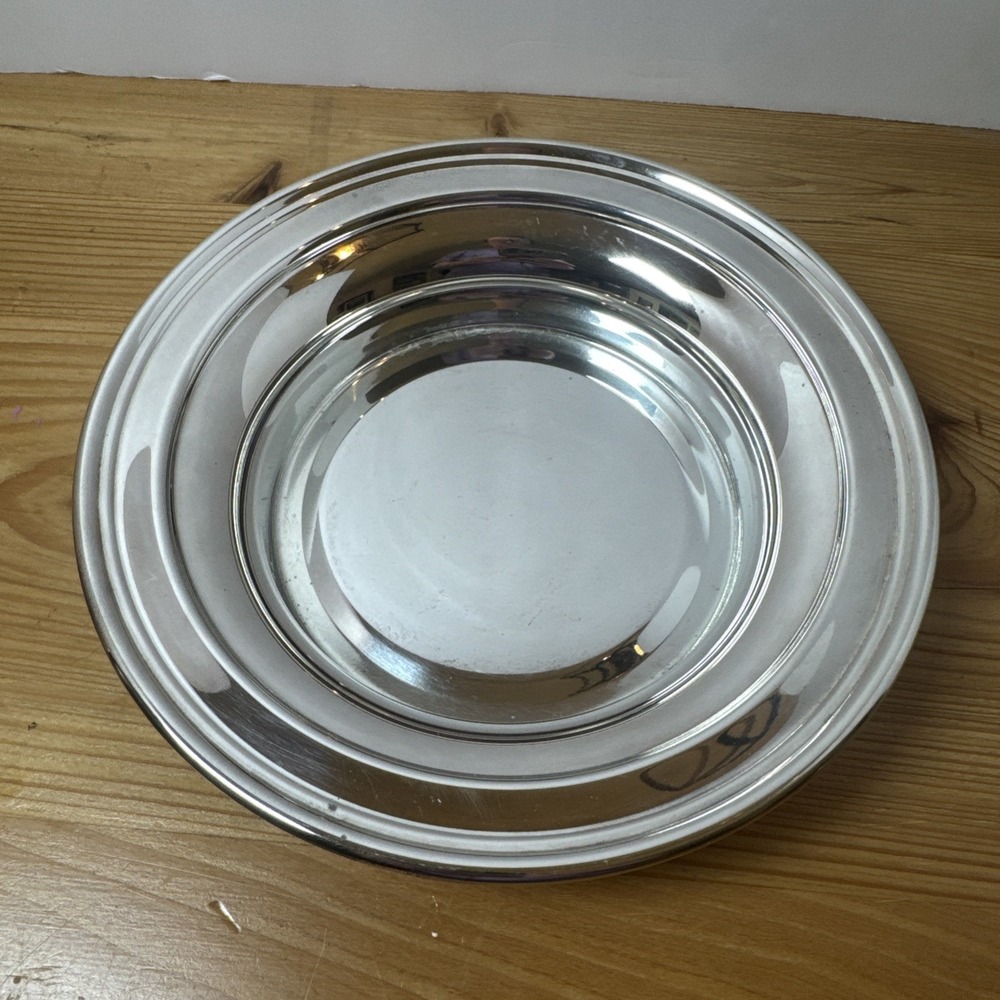 Vintage American Victorian 8" Silverplate Bowl Dish Plate Ornate Silver Serving